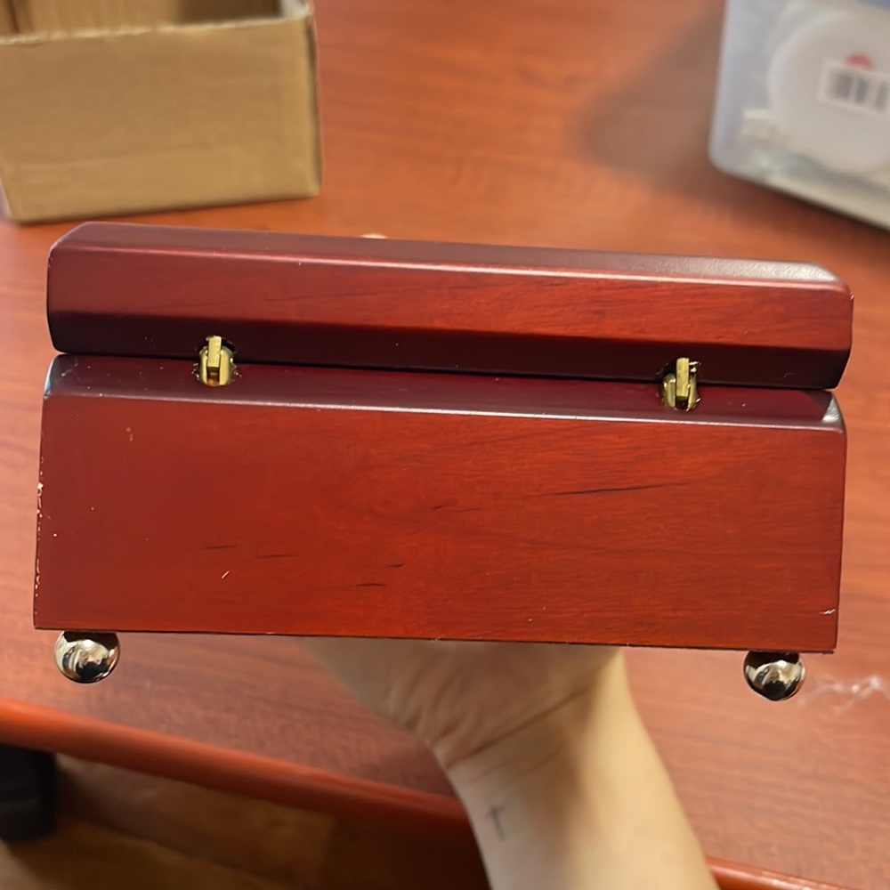 Jewelry box - Picture 3 of 4